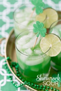 pizzazzerie-com-shamrock-sour-cocktail