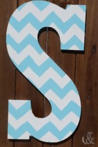 how to paint a chevron - spring door hanger