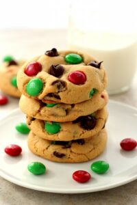 crunchy-creamy-sweet-soft-and-chewy-mm-chocolate-chip-cookies