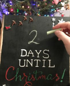 DIY Chalkboard Countdown to Christmas