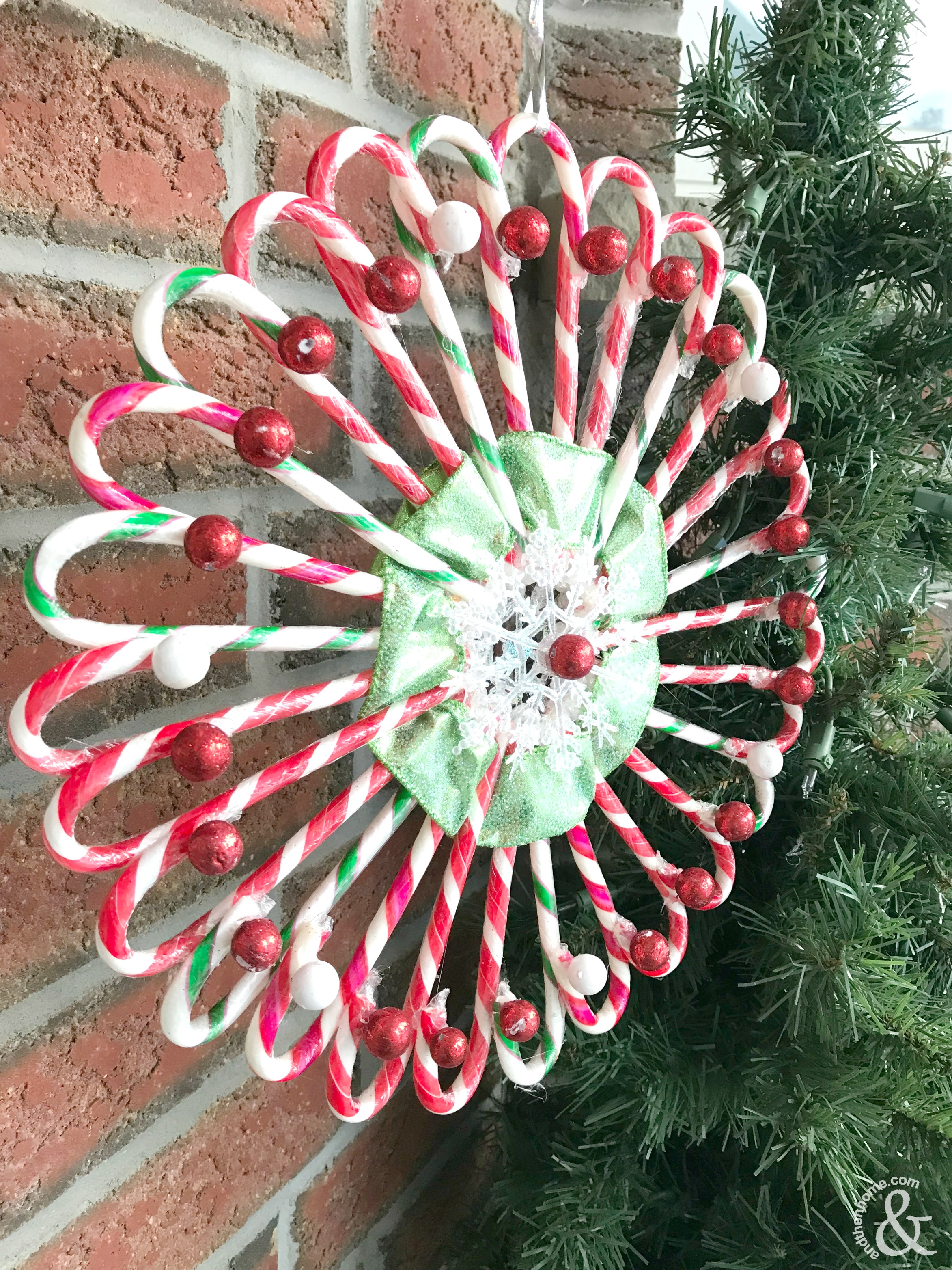 DIY Wreaths to Decorate Your Home All Year - DIY Candy