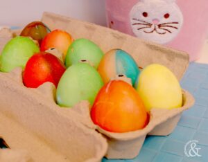 food-colouring-painted-easter-eggs-7