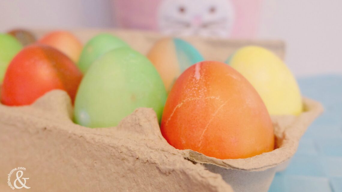 Food-Colouring-Painted-Easter-Eggs