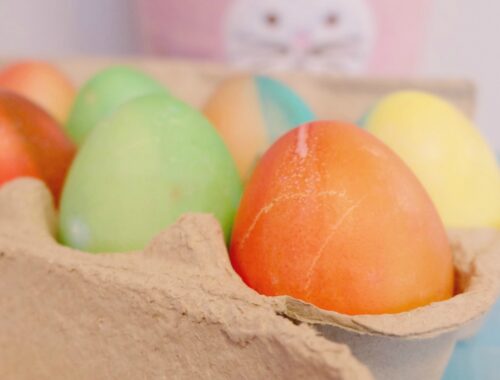 Food-Colouring-Painted-Easter-Eggs