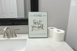 DIY Funny and Chic Bathroom Sign