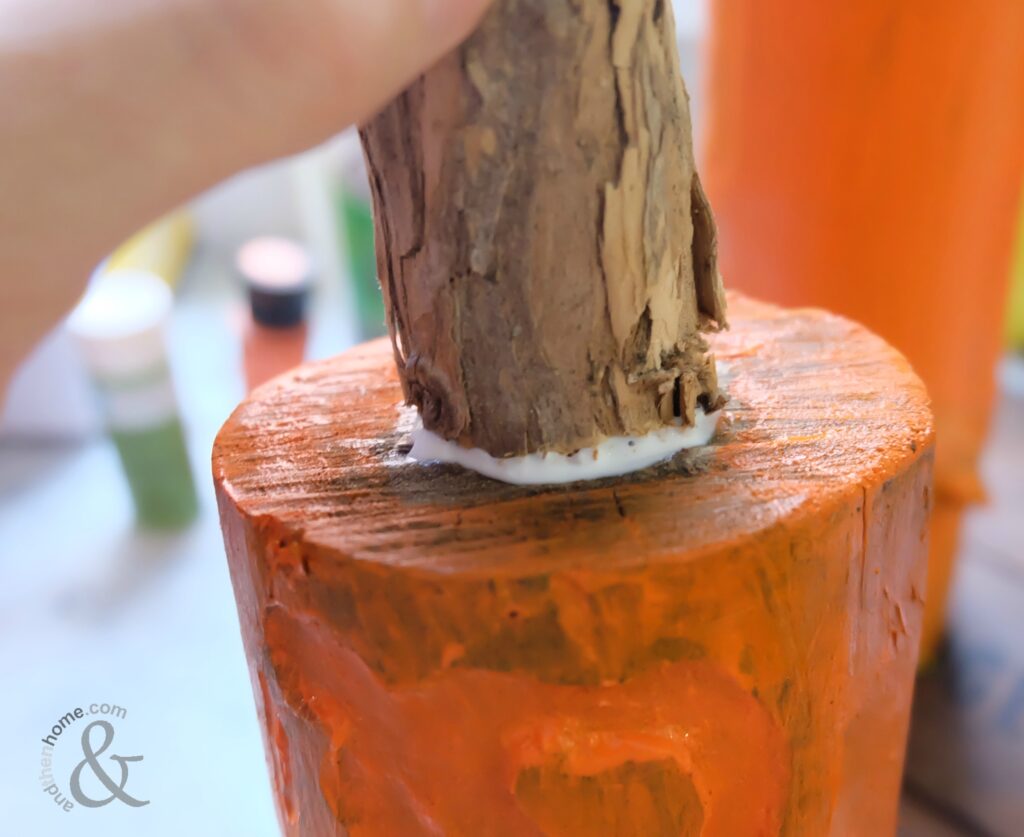 DIY Wooden Porch Pumpkin Home Decor