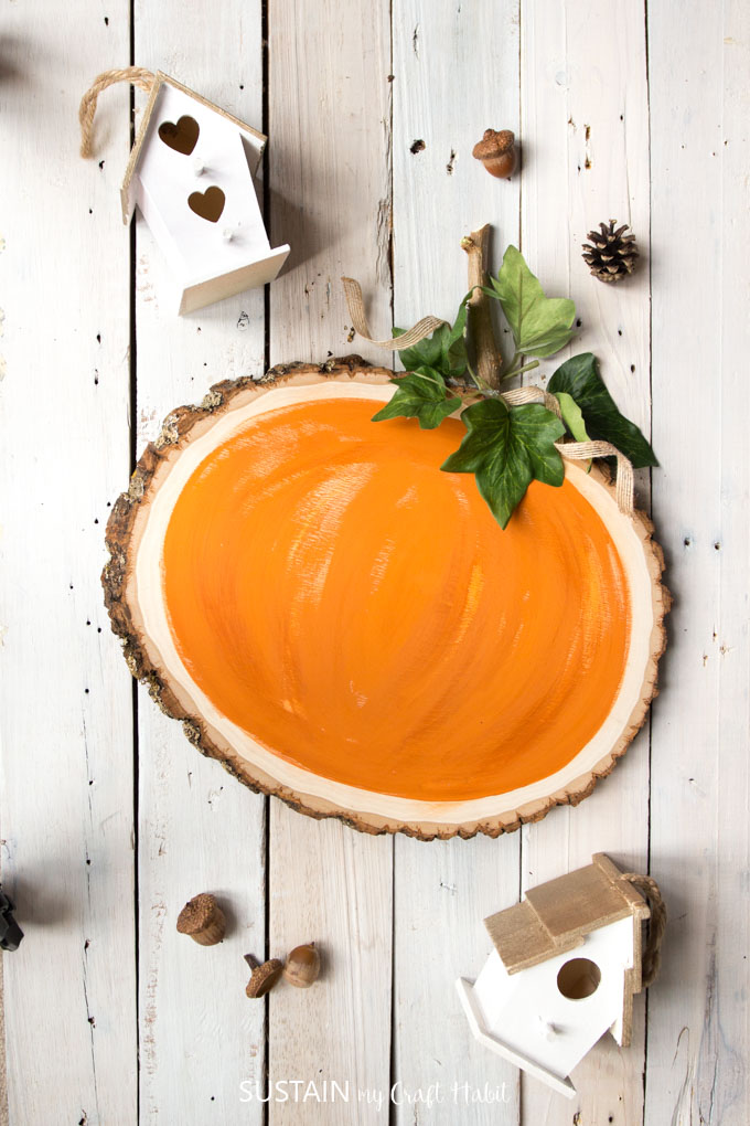 DIY Pumpkin Decor: Reversible Wood Slice Pumpkin by Sustain my Craft Habit